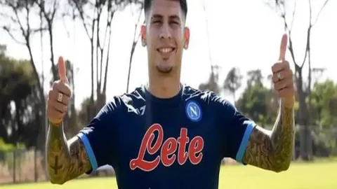 莱万点球助巴萨登顶榜首